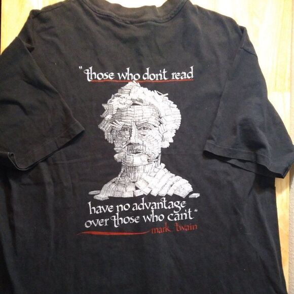 Vintage Mark Twain Literacy Books Reading Quote T-Shirt - Picture 7 of 8